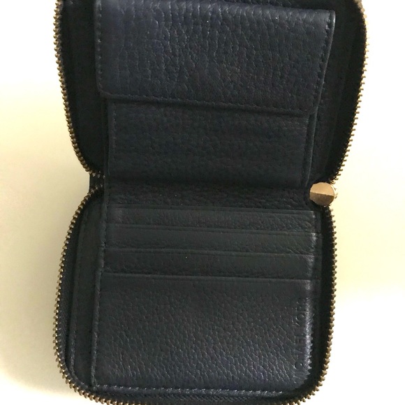 Michael Kors Wallet - Picture 2 of 4